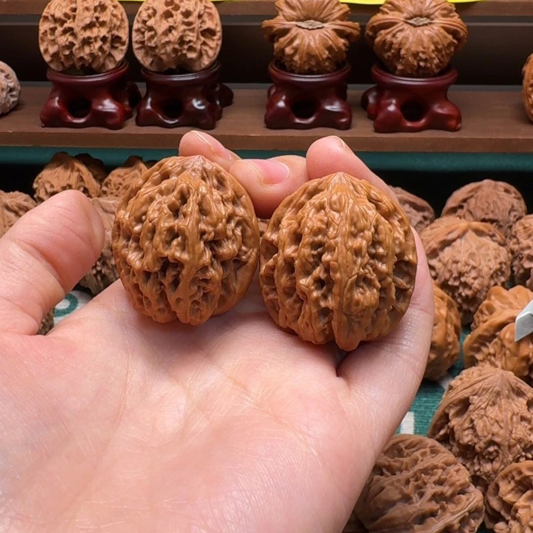 文玩核桃吊坠32.5饕餮纹