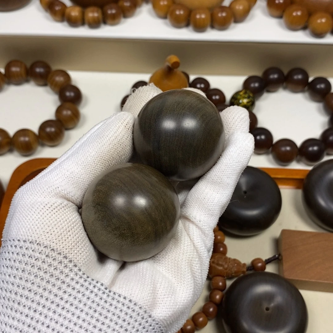 唯***1檀香木老山檀香4.0手球阴沉奶香