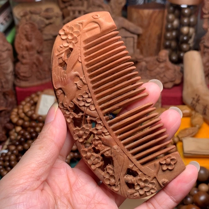 把件檀香木老山檀梳子瑕疵
