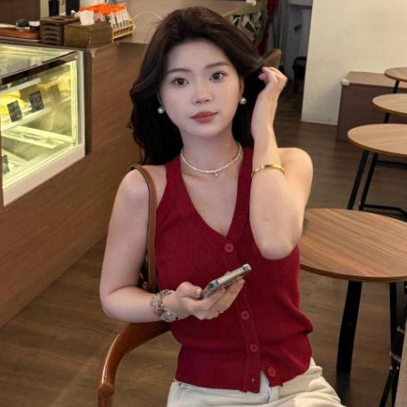 夏季法式设计感V领挂脖针织吊带背心修身显瘦短款无袖开衫上衣女