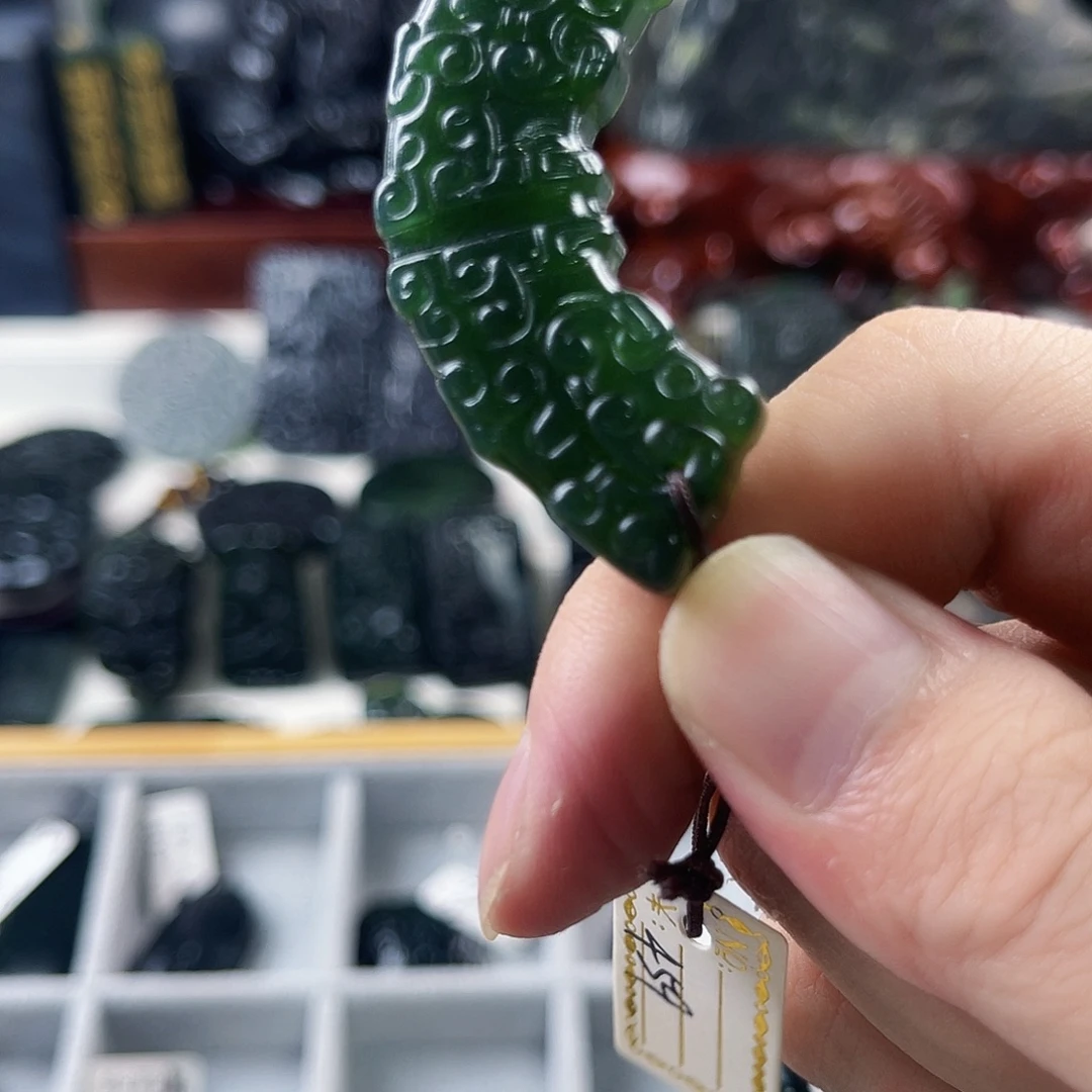 悠***4合金蛇纹石玉泰山玉产品