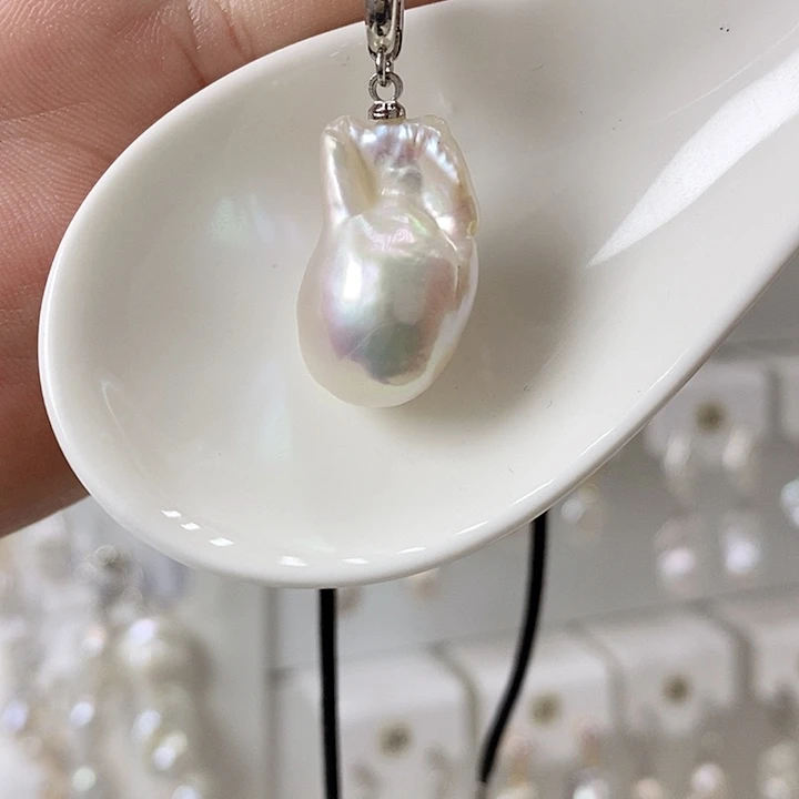 未镶嵌淡水珍珠颈饰