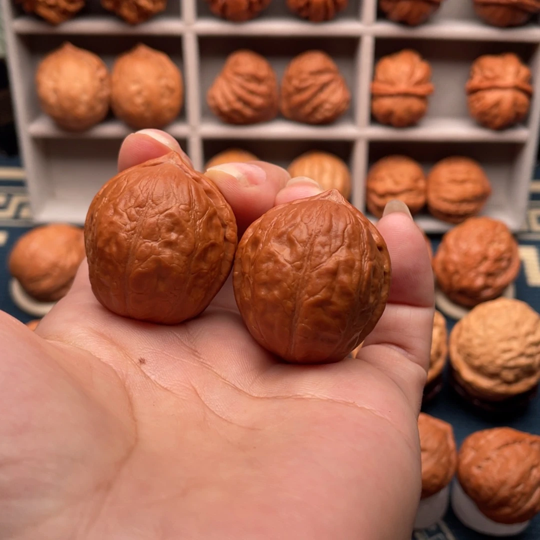 把件文玩核桃铁石龙胆