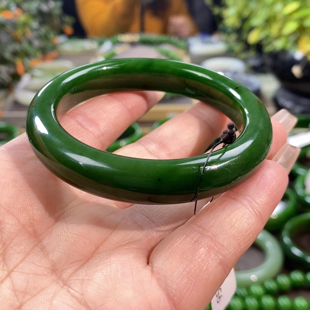 和田玉（碧玉）手镯未镶嵌