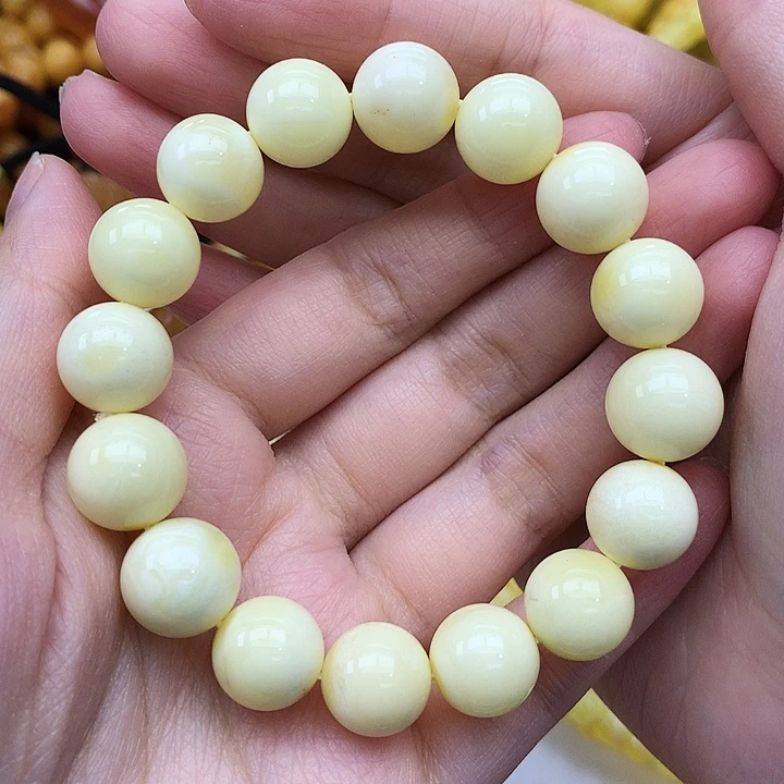 蜜蜡未镶嵌珠宝奇石