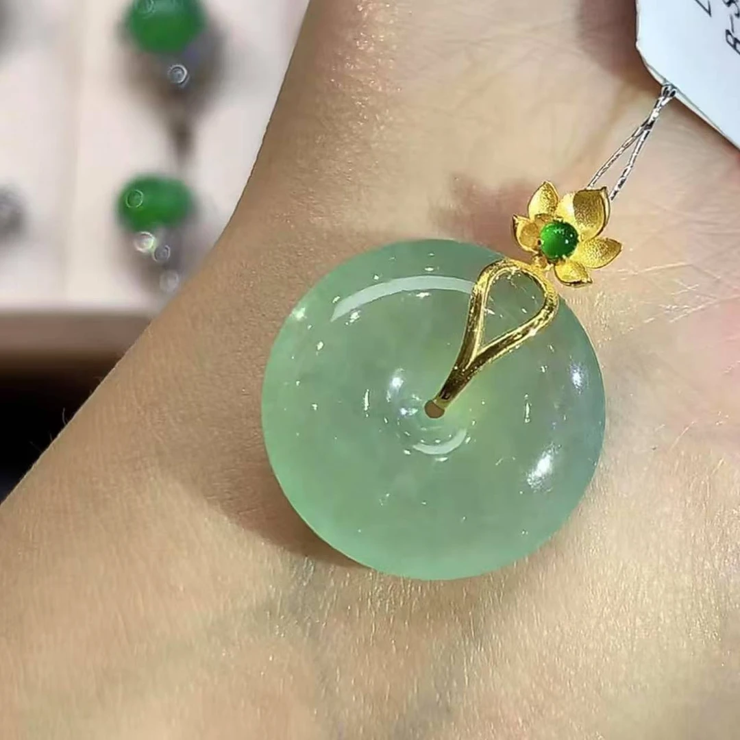 翡翠 18K 缅甸A货翡翠吊坠 L1431 多样性发其一