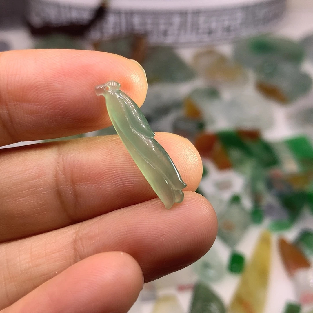 定制翡翠未镶嵌天然翡翠定制