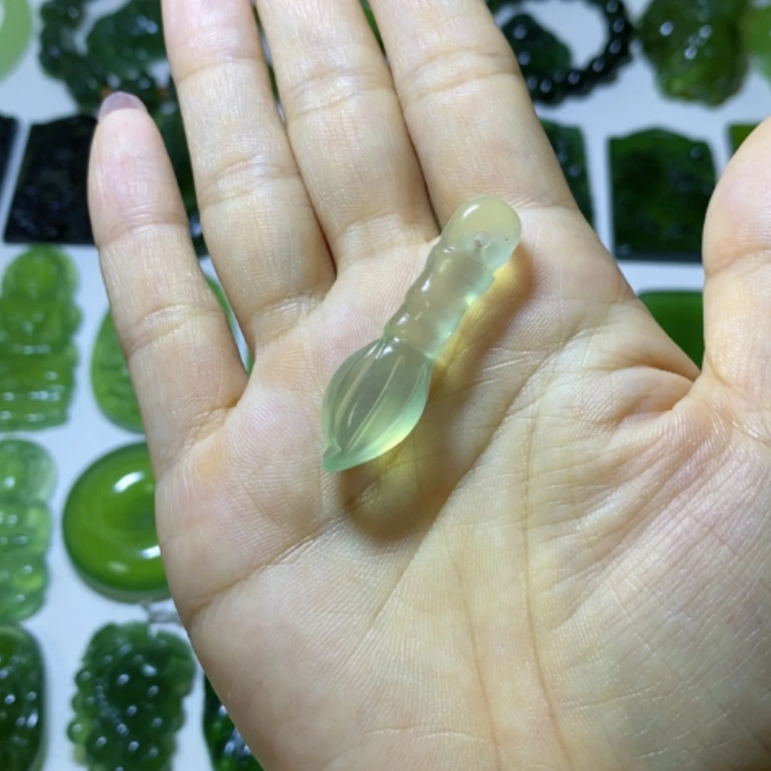 【闪购商品】未镶嵌蛇纹石玉颈饰