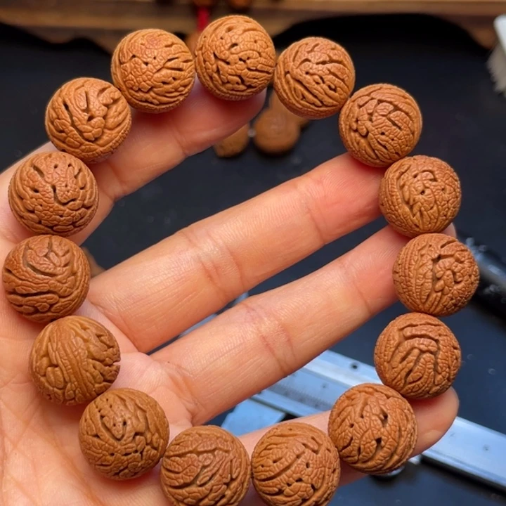 桃核手串龙纹桃核5