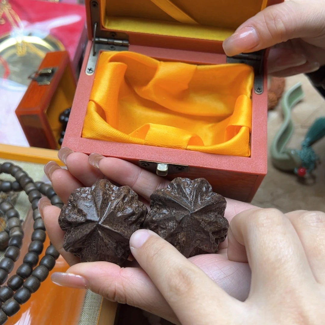 大叶紫檀（黑酸枝木类）