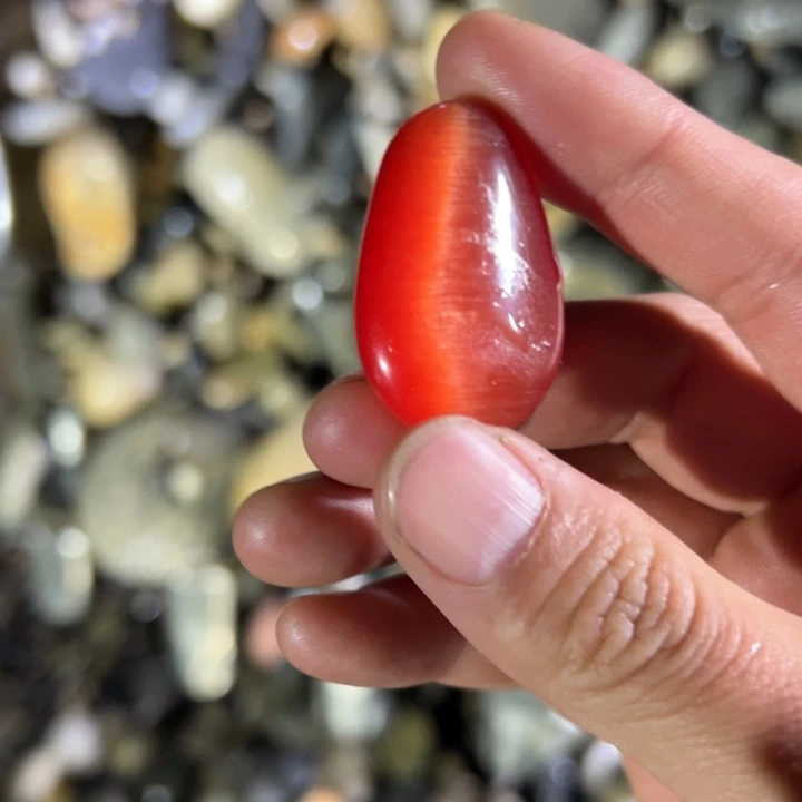 和田玉（糖玉）未镶嵌珠宝奇石