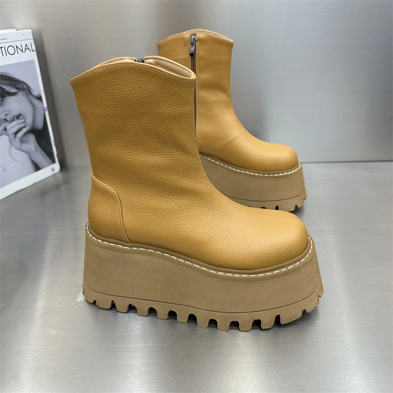 女士时尚休闲百搭中筒秋冬时装厚底黑色冬季冬季圆头英伦潮流潮鞋