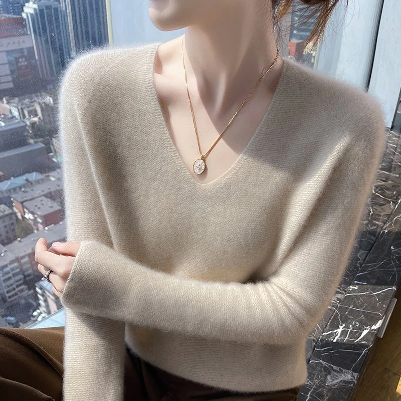 V领羊毛打底衫女2025秋冬新款无缝一体针织宽松显瘦洋气内搭毛衣