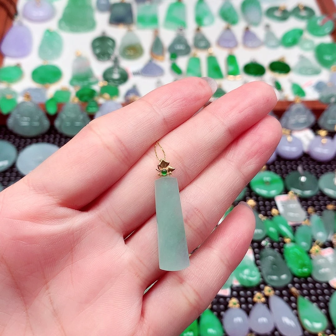 翡翠18K金镶嵌吊坠(不含链)