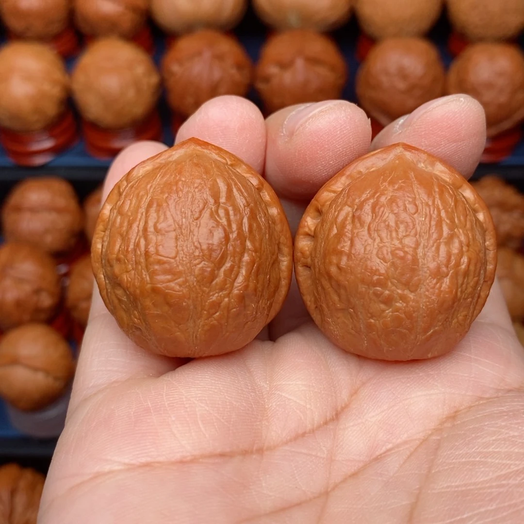 把件文玩核桃手捻寿桃