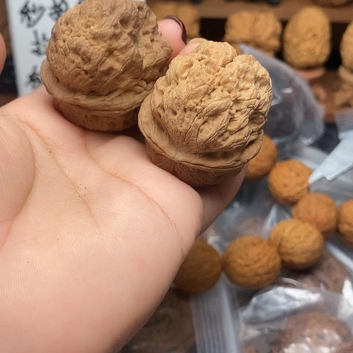 文玩核桃把件       16h