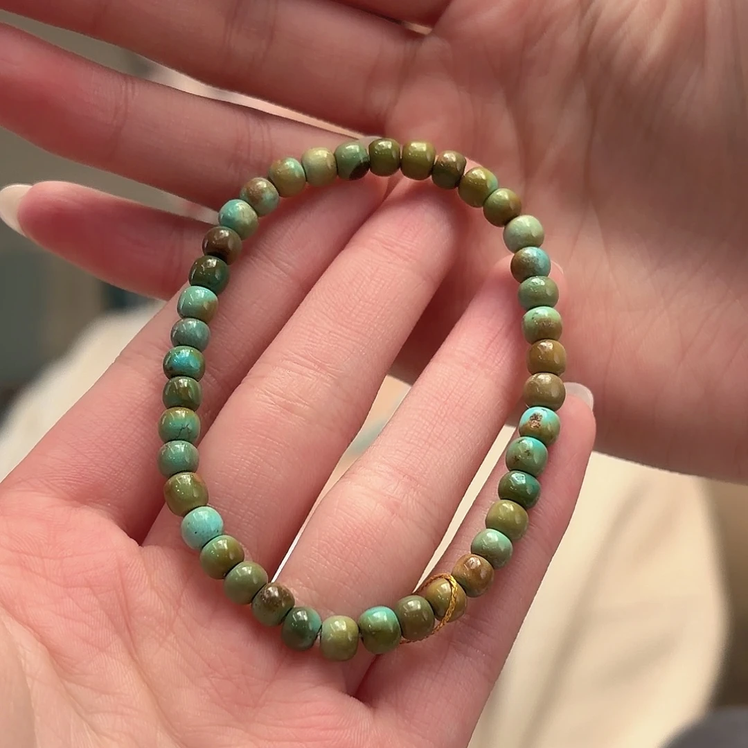 绿松石未镶嵌颈饰