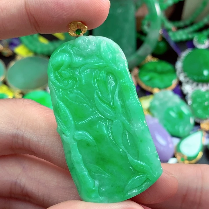 翡翠18K金镶嵌吊坠(不含链)