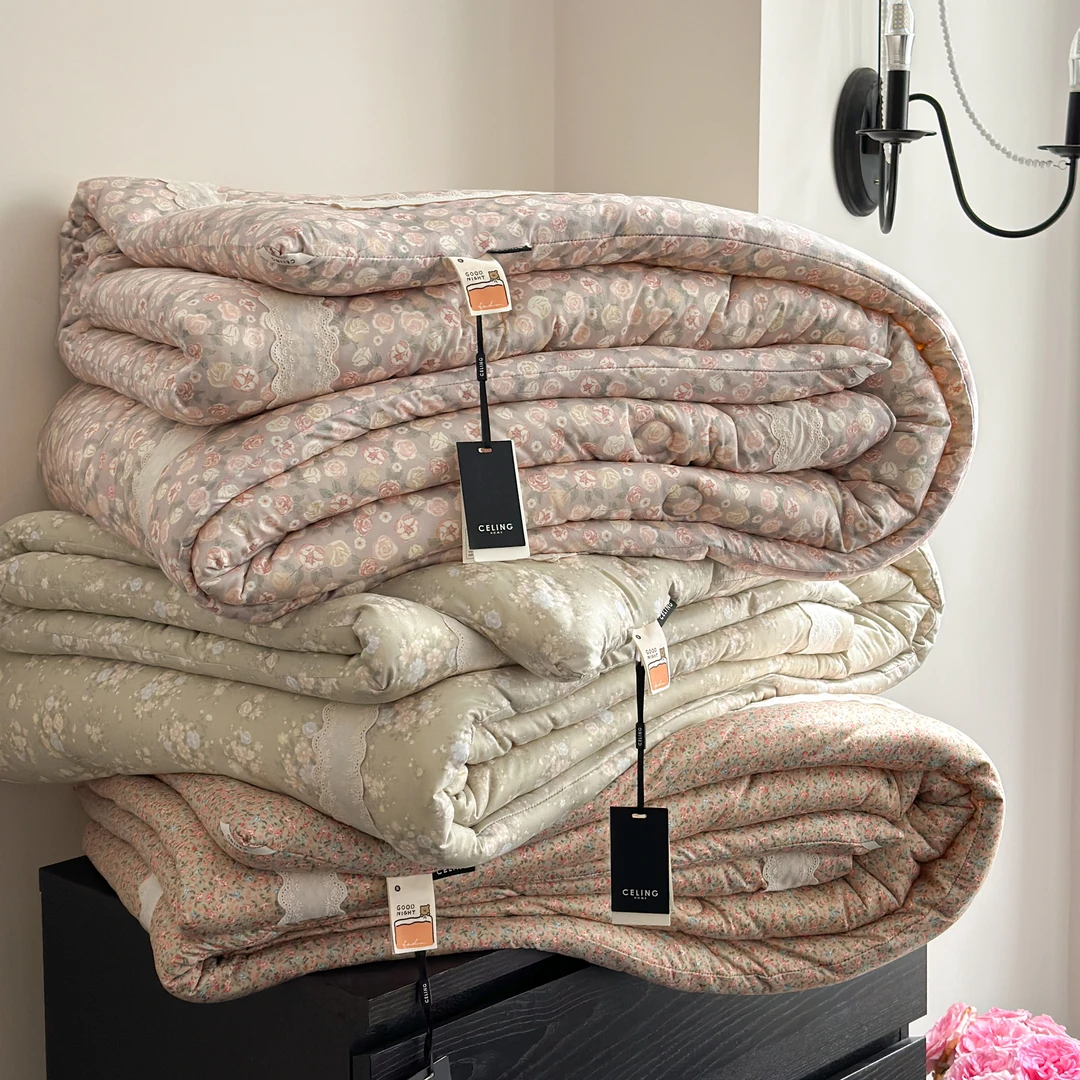 法式四边拼角小碎花针织春秋被可机洗单人双人空调四季被子被芯