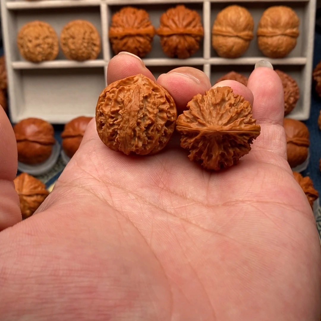 文玩核桃把件荔枝纹