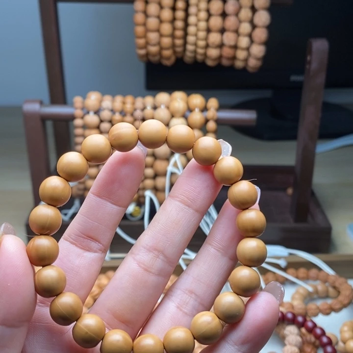 吊坠猴头核桃正圆光珠：二等微瑕