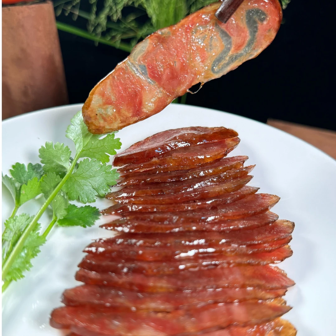 湖南柴火烟熏腿肉灌制肉香肠原味麻辣口味好吃健康美食500g