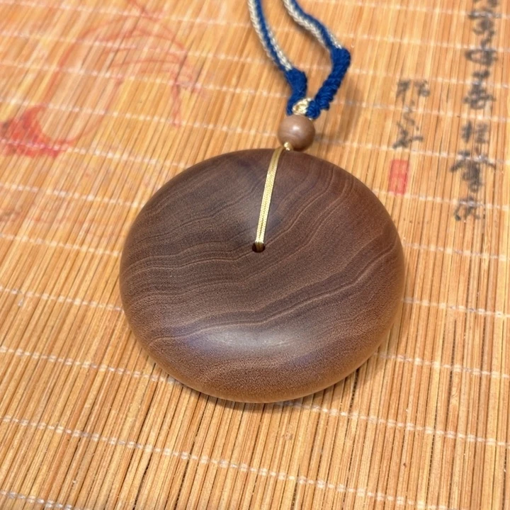 檀香木其他是*意老山檀香平安扣