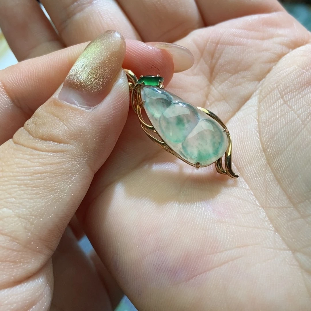 定制翡翠18K金镶嵌翡翠