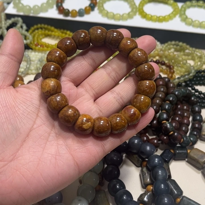 春***姐蛇纹石玉未镶嵌手链