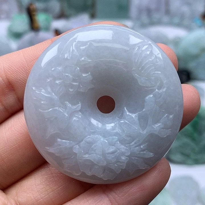 翡翠未镶嵌颈饰花开富贵两面工艺福利卡厚12+