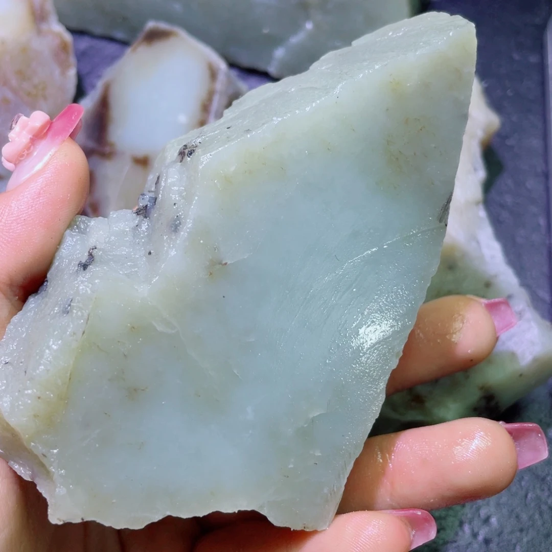 和田玉未镶嵌珠宝半成品