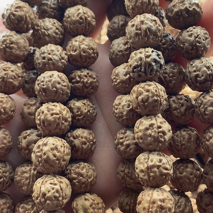 伊***子吊坠金刚菩提不保14+