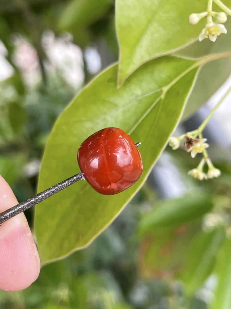 精品南红老型珠配饰尺寸11.8x11mm颜色红润拍下默认微瑕疵