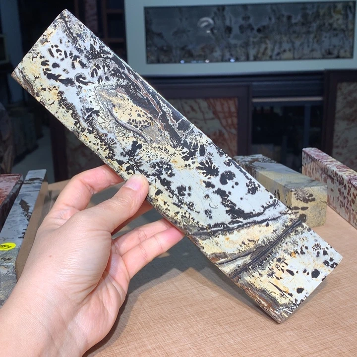 ，广西国画石摆件，收藏观赏