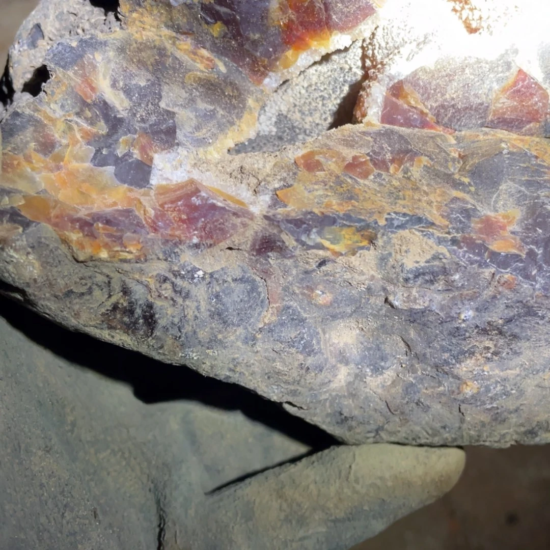 橙****定制玛瑙原石切割不退不换