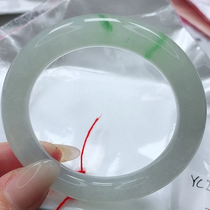 翡翠手镯未镶嵌缅甸天然A货翡翠