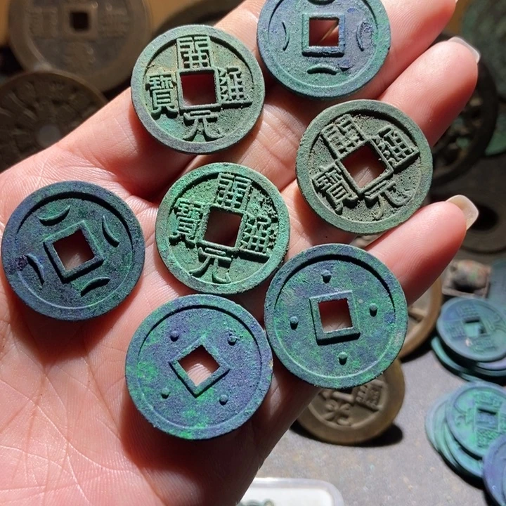 寻***线铜现代工艺品仿制品