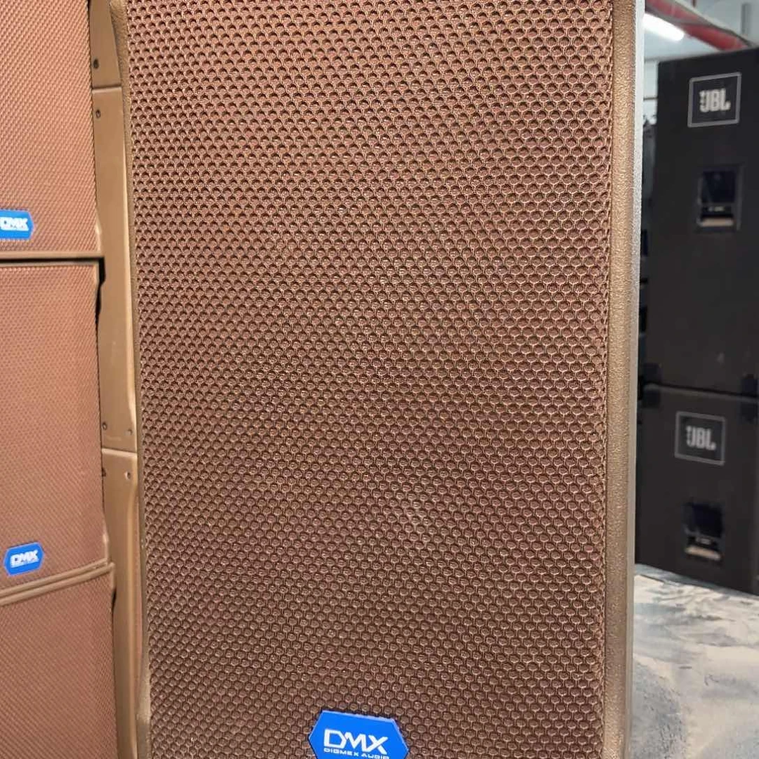 未拆封不包邮 dmx 8012 一对