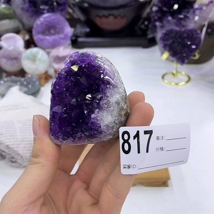 紫晶未镶嵌大型摆件（非配饰）