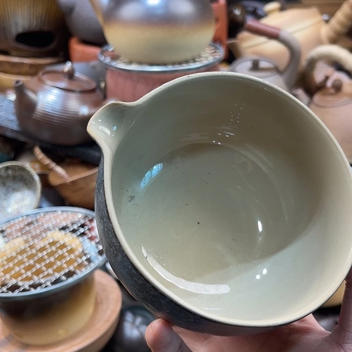 瓷片他在这里我很担心我