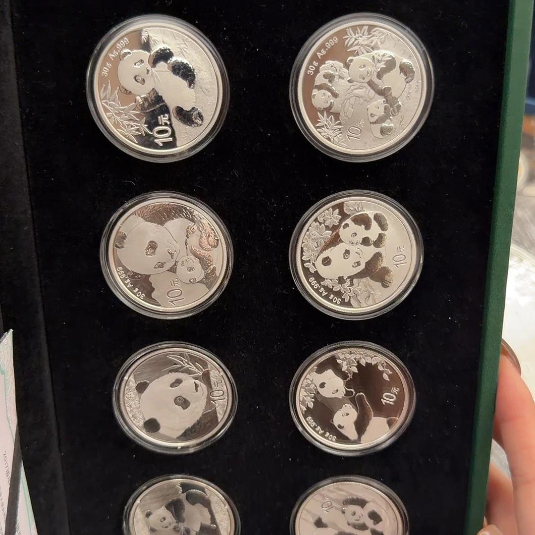 纯银2017-2026大全套带证书盒子