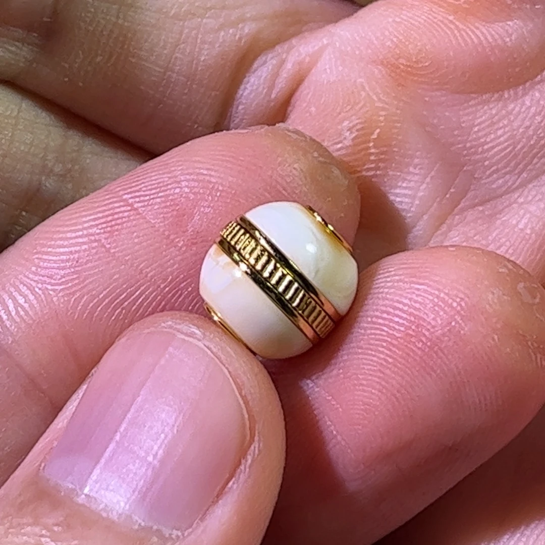 A****琥珀未镶嵌珠宝奇石2