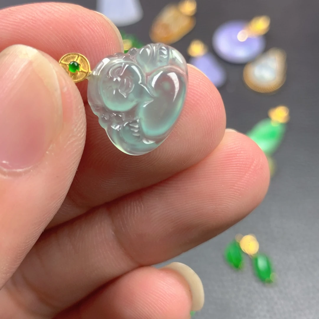 【闪购商品】颈饰18K金镶嵌翡翠翡翠