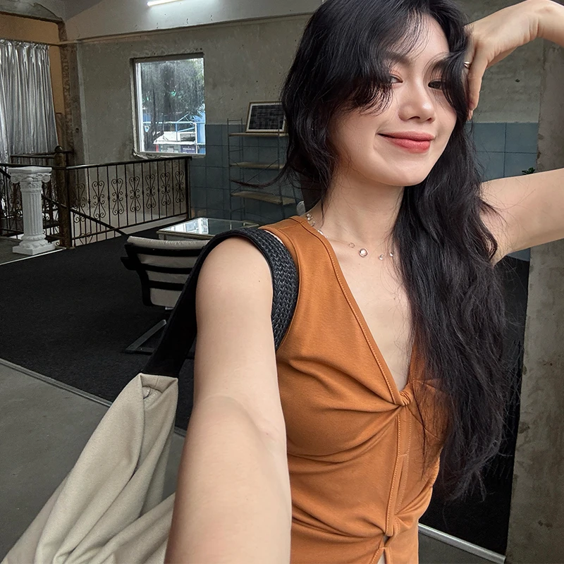 Seyora【双生结】纯色双扭结修身上衣莱赛尔混纺无袖背心D34143SY52