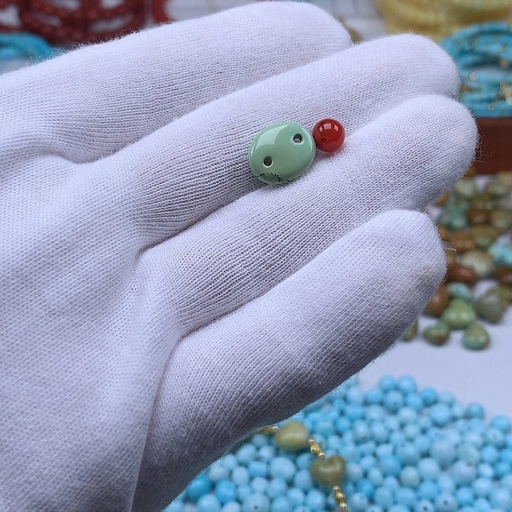 南红玛瑙未镶嵌珠宝奇石