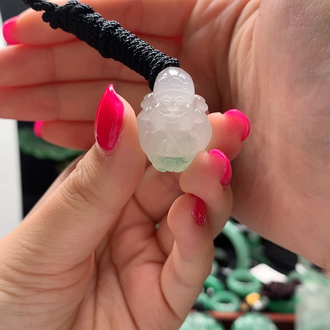 石英质玉吊坠未镶嵌