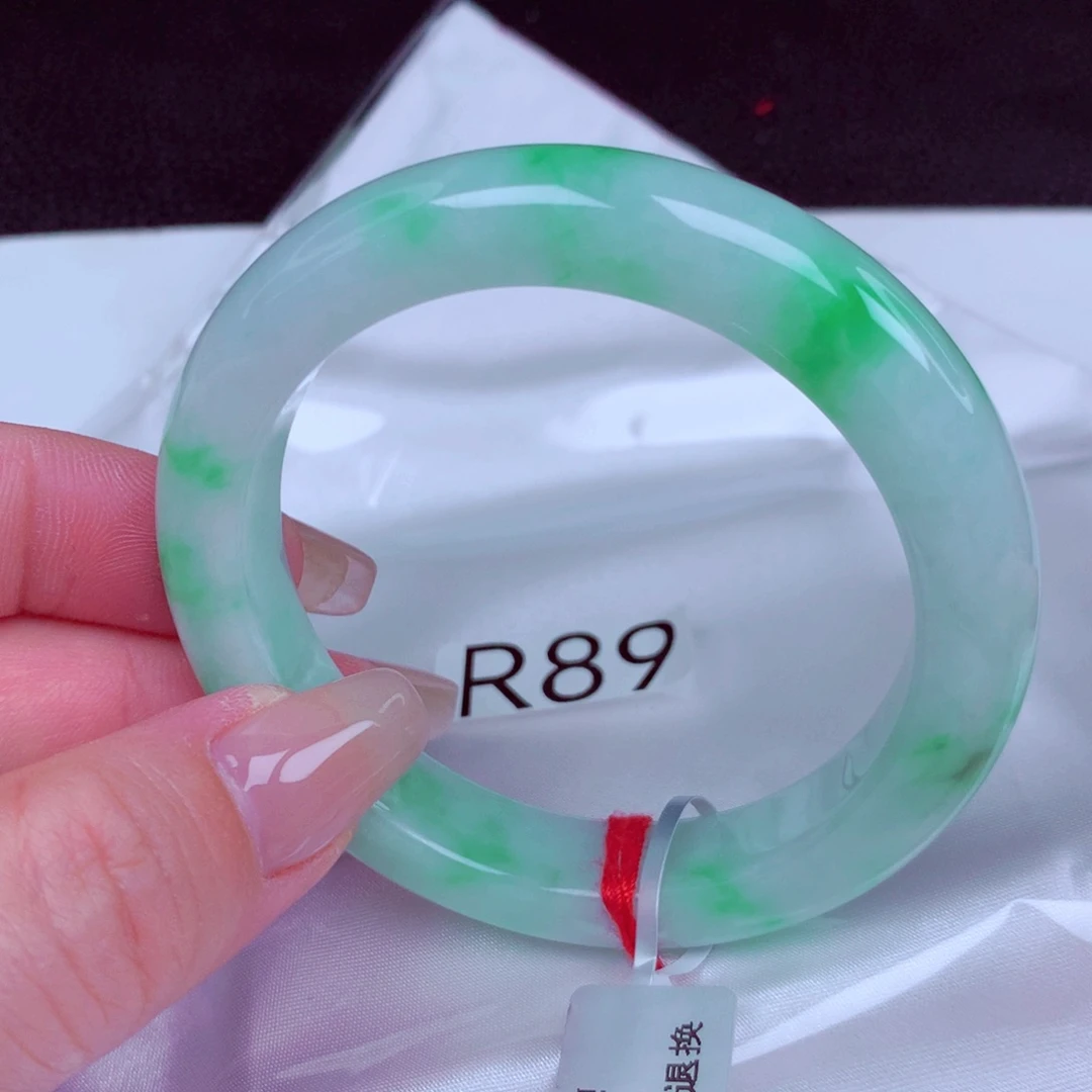 翡翠未镶嵌手镯手镯