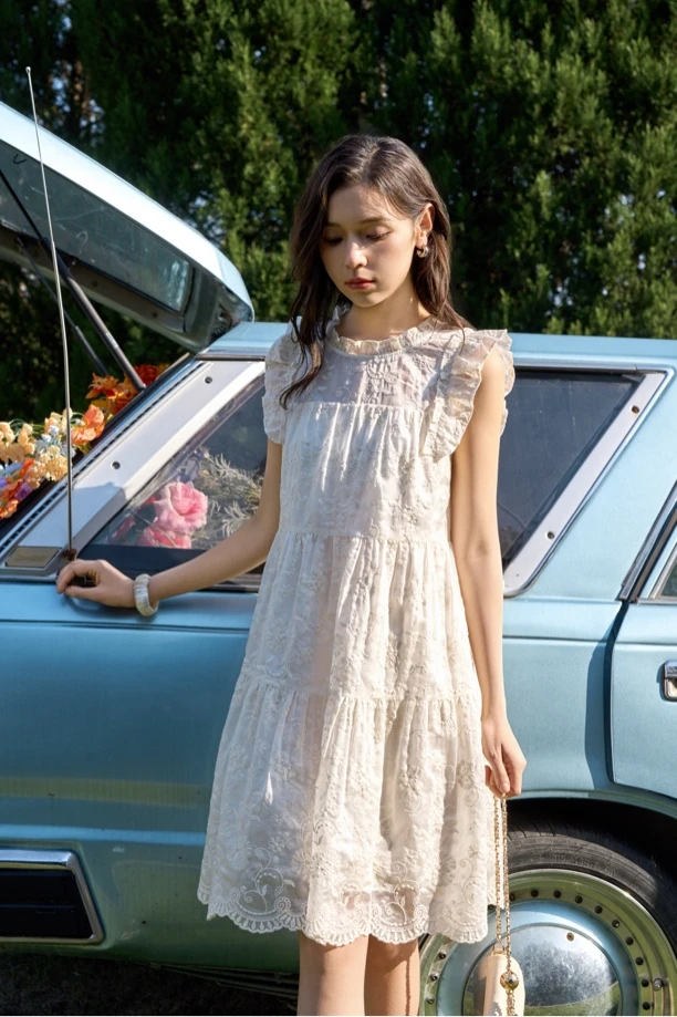 C.crlu可路莎 立体绣花娃娃裙 25夏新款