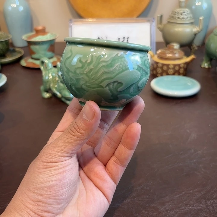 瓷片龙泉青瓷福利青瓷