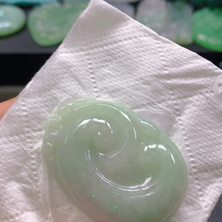 翡翠未镶嵌挂件翡翠